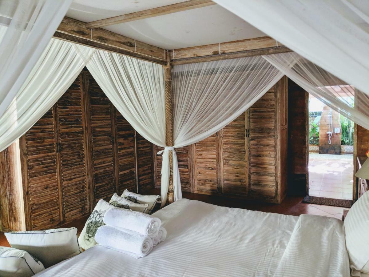 The Laras Villa Jimbaran  Exterior photo