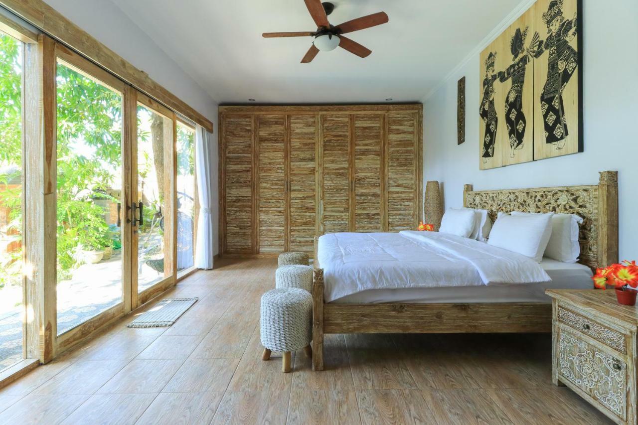 The Laras Villa Jimbaran  Exterior photo
