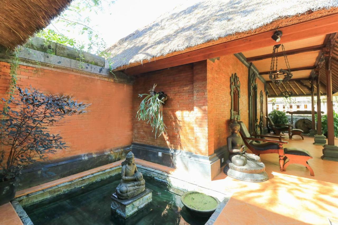 The Laras Villa Jimbaran  Exterior photo